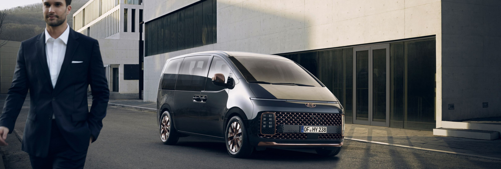 Дизайн STARIA | Футуристичний Мінівен | Богдан-Авто Чернігів - фото 6